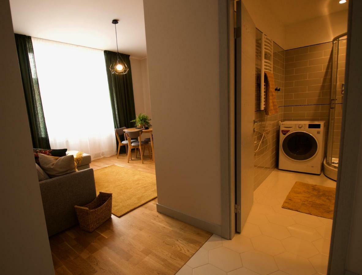 Riga A New Designed Cosy Family Apartment Bagian luar foto